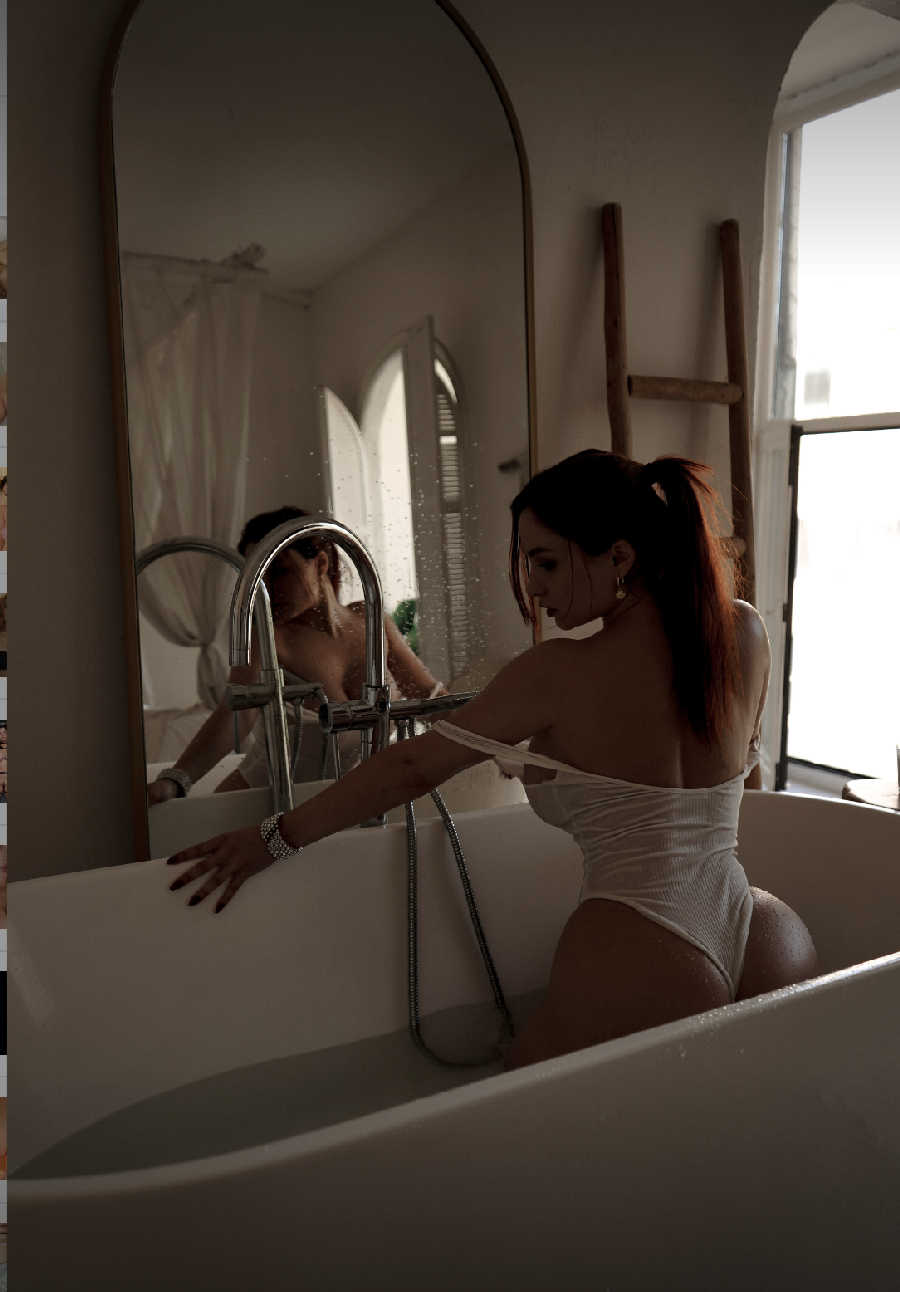 A playful frame from Miranda Faith nude — online in Beihai