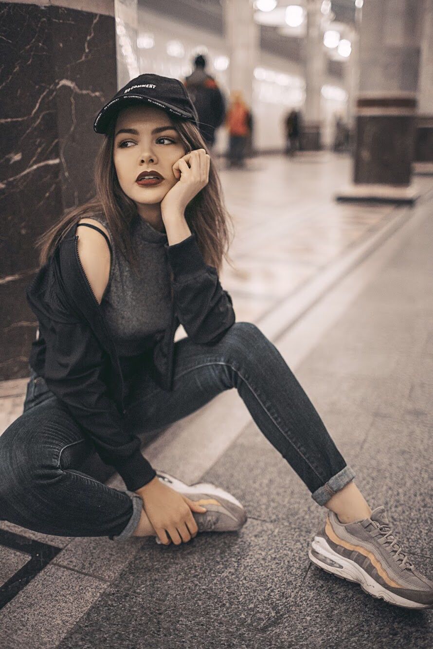 Sassy girls in Beihai