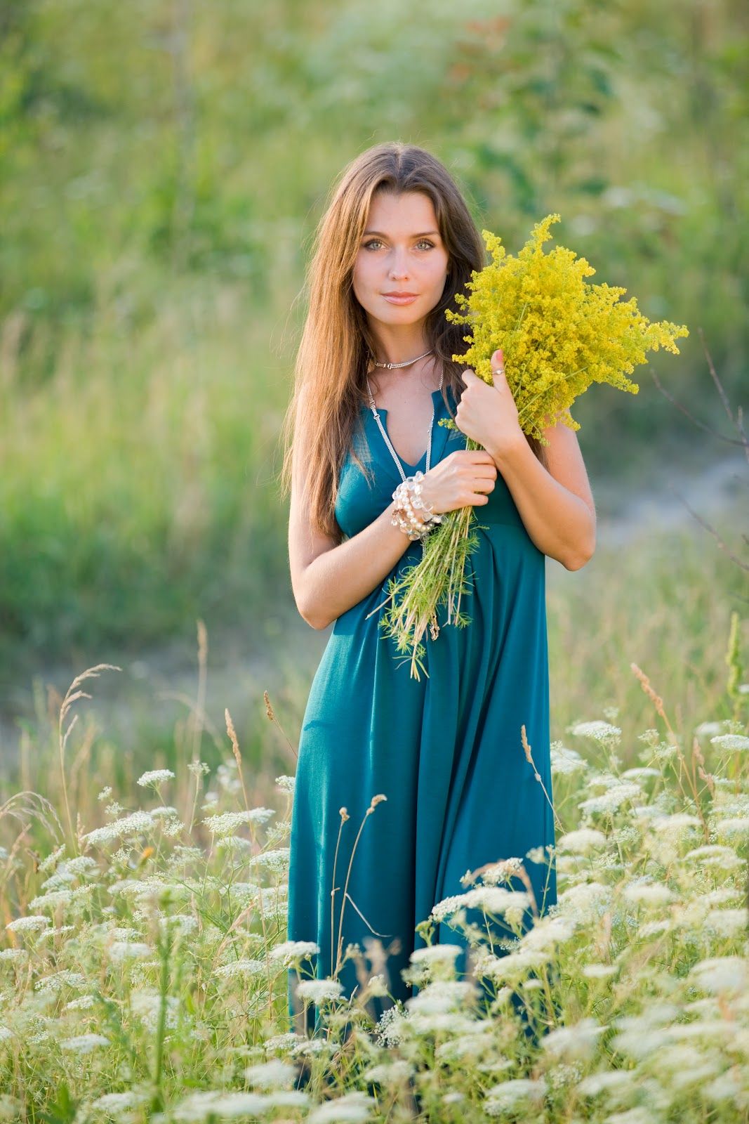 Slavic women in Beihai